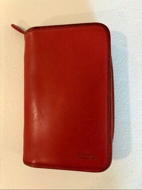 Coach Vintage Wallet Organizer in Brice Red—Great Vintage Condition!! Roomy